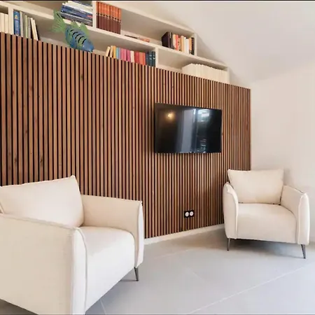 3 Bedrooms 2 Terraces In *