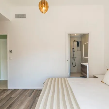 3 Bedrooms 2 Terraces In *