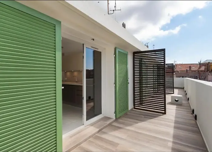 3 Bedrooms 2 Terraces In Cannes